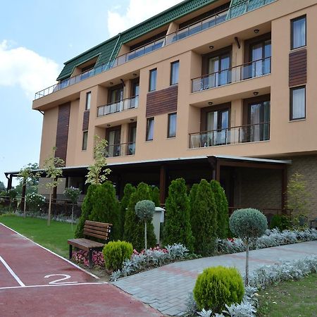 Camp And Pool Hotel Kranevo Exterior photo