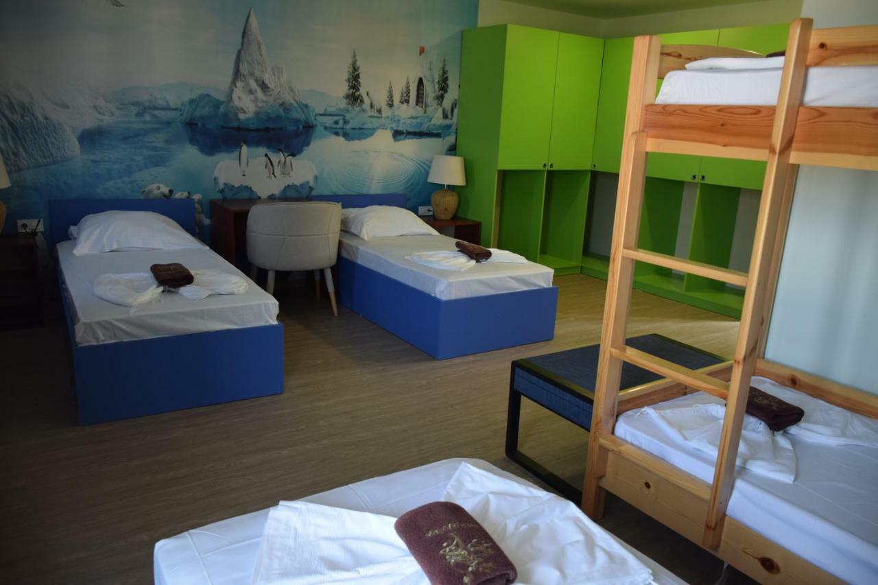 Camp And Pool Hotel Kranevo Exterior photo